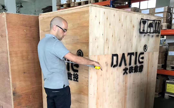 天津（開利達(dá)控制技術(shù)）線切割機(jī)床實(shí)地客戶現(xiàn)場收貨